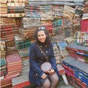 Studentessa universitaria impartisce ripetizioni di materie umanistiche (diritto, italiano, storia, scienze umane, latino). Le lezioni possono essere svolte in presenza ma anche online